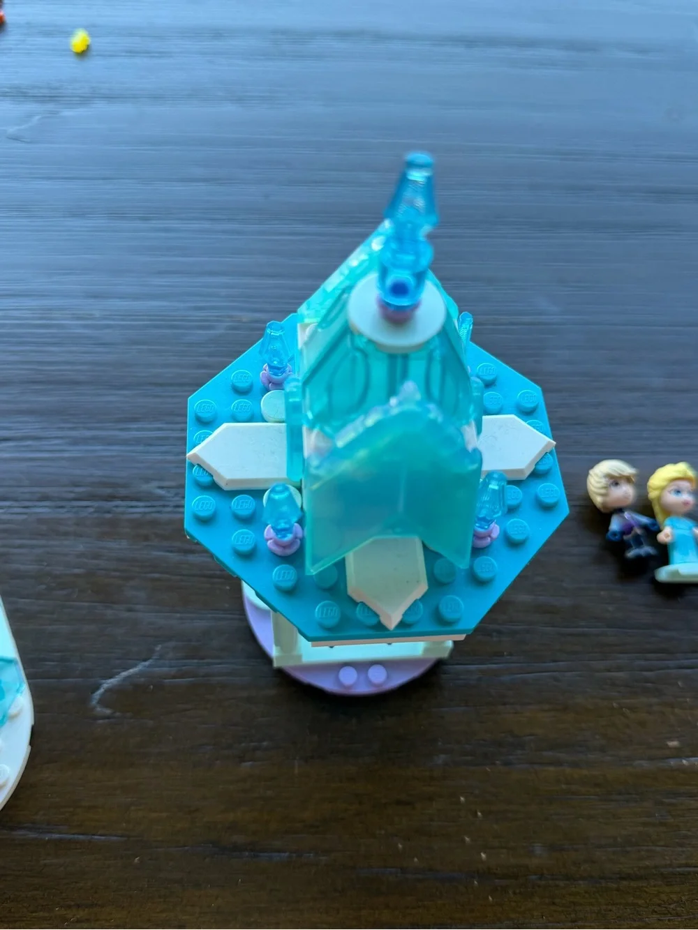 LEGO Disney Frozen Anna and Elsa’s Magical Carousel 43218 few items missed